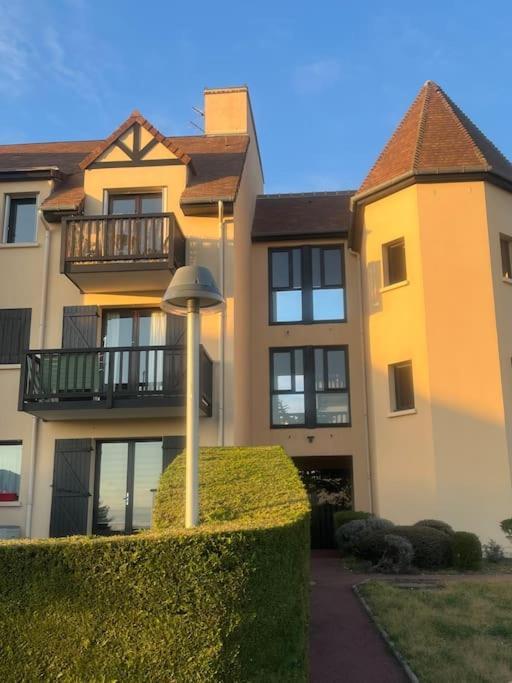 Le Rivabella Ouistreham Exterior photo